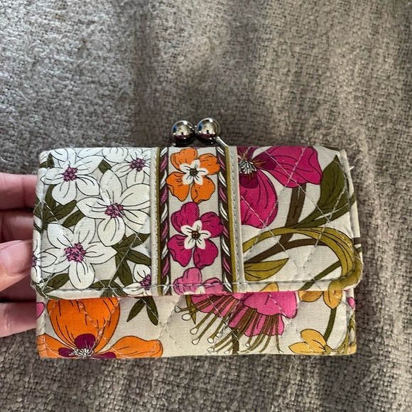 Vera Bradley wallet - Picture 2 of 3